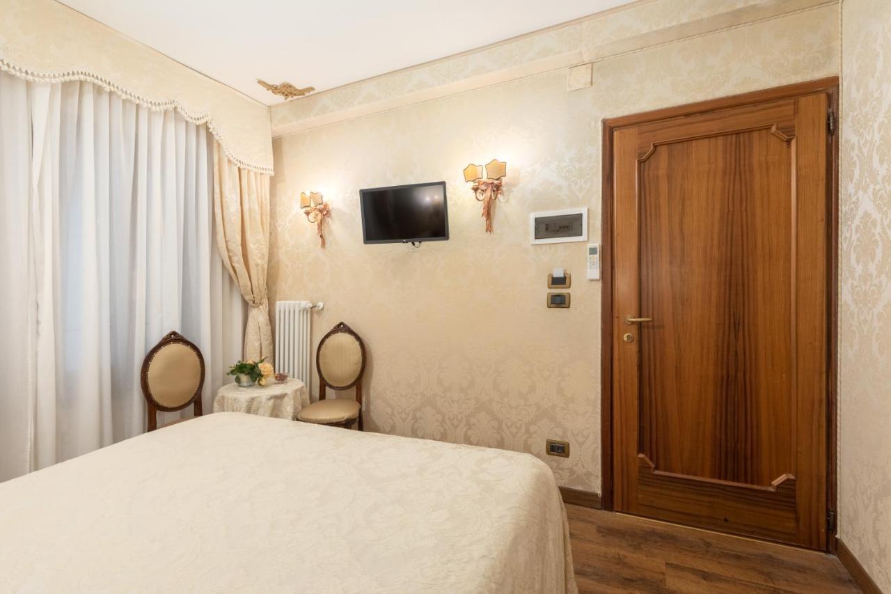 Bed and Breakfast Residenza La Loggia Венеция Экстерьер фото