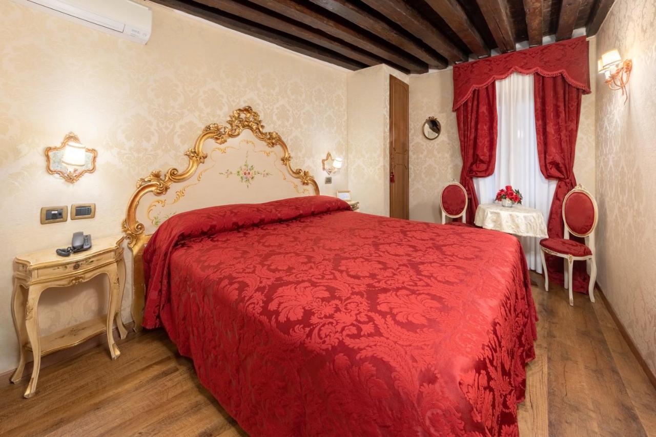 Bed and Breakfast Residenza La Loggia Венеция Экстерьер фото